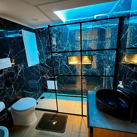 Fl Black Diamond Наполи Екстериор снимка